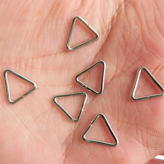 50pcs Stainless Steel Triangle Open Jump Ring Split Rings D Shape Connectors Clasps Hooks for Jewelry Making DIY Findings